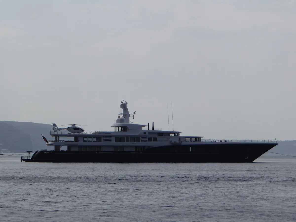 Greek Islands yacht journeys