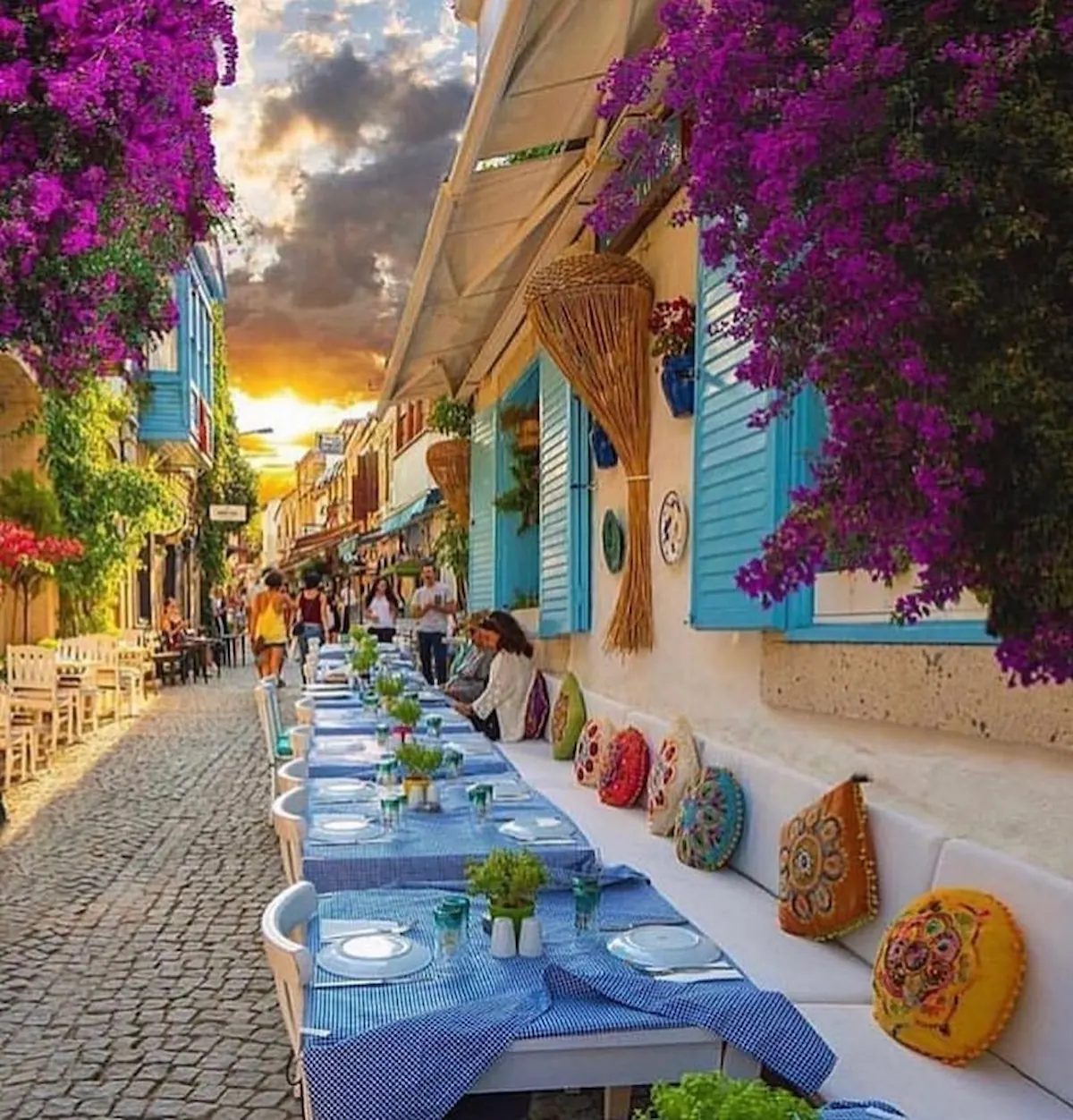 Çeşme coastal lifestyle